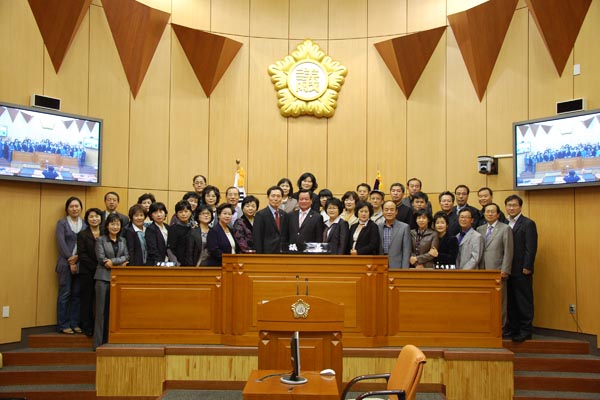 서울대-구로구 지도자아카데미 회원 구로구의회 방문