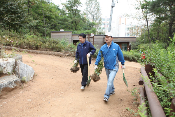 개웅산 철쭉 식재 행사