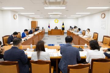 제329회 구로구의회 임시회 회기중 행정기획위원회 추경예산안 예비심사